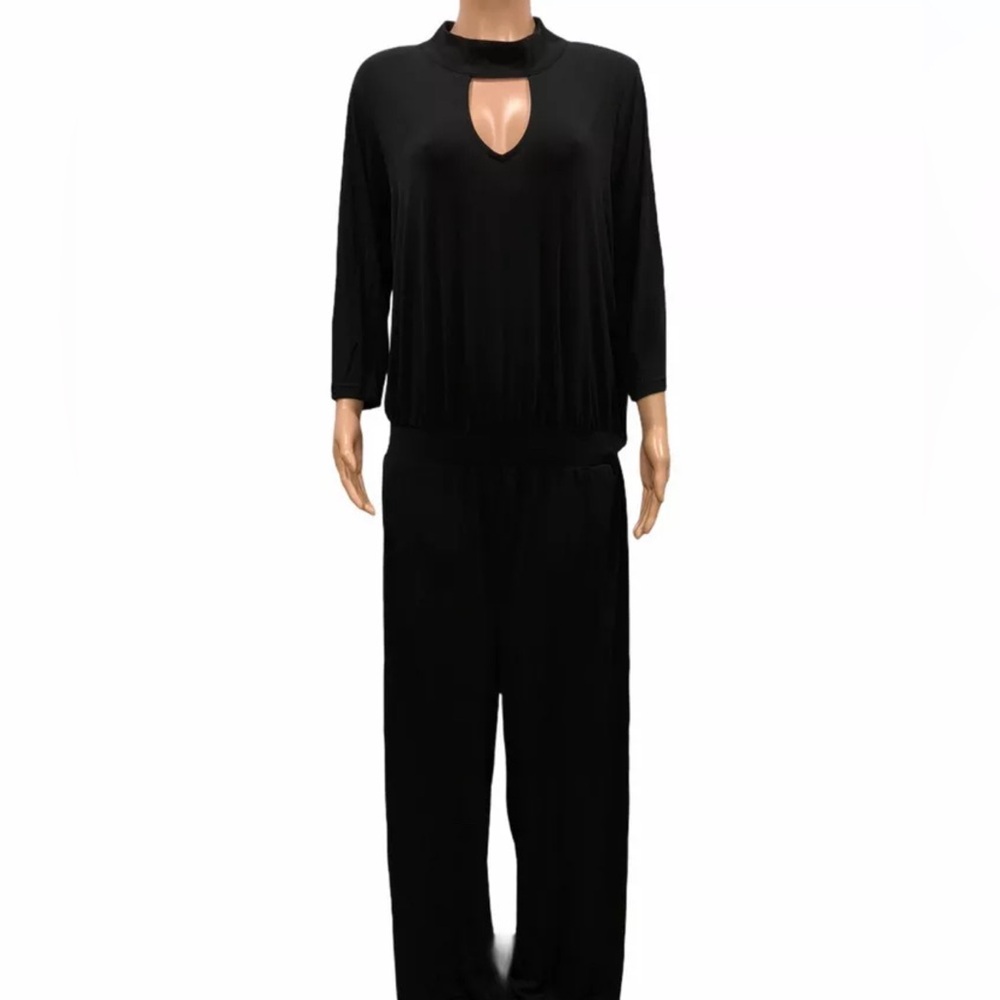 G.I.L.I. Black Keyhole Wide Leg Jumpsuit XS Mock Neck Stretchy Elegant One-Piece